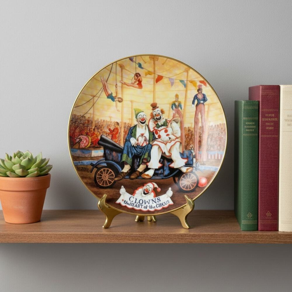 Ringling Bros. and Barnum & Bailey Vintage 1982 Clowns Collectors Plate